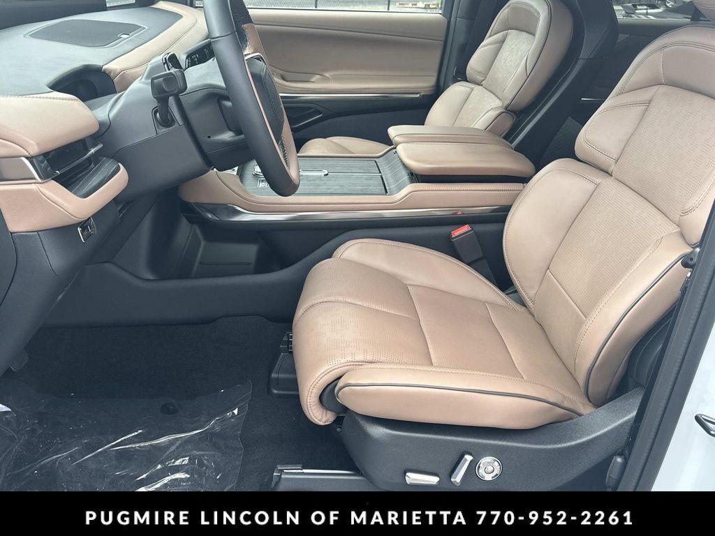new 2026 Lincoln Navigator car, priced at $115,593
