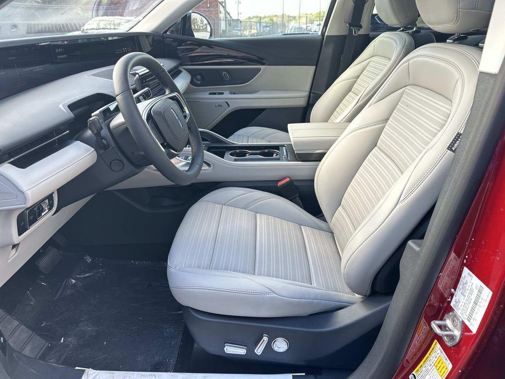 new 2026 Lincoln Nautilus car, priced at $63,701