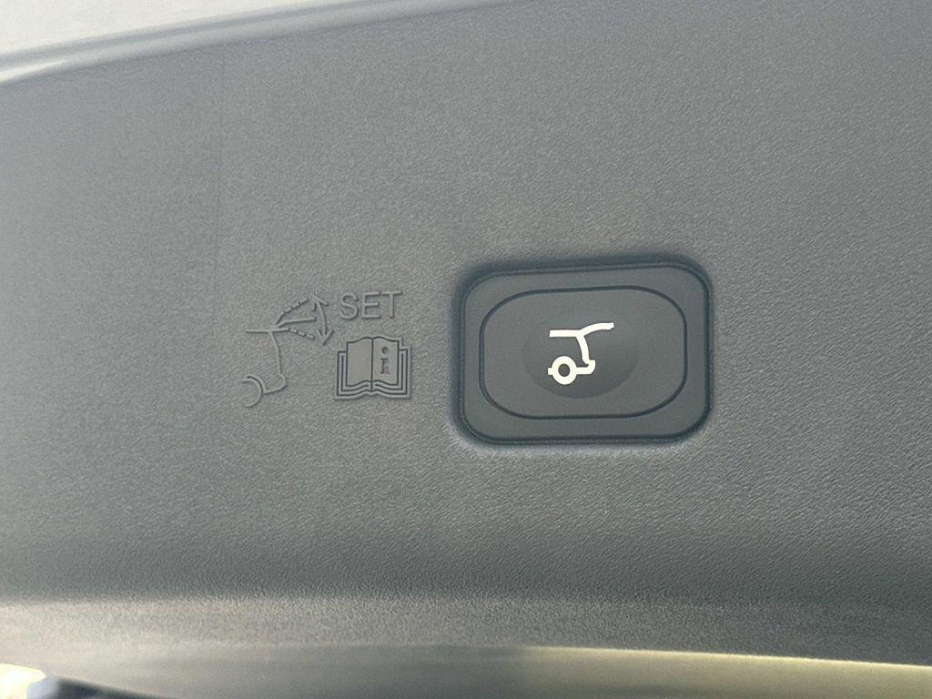 new 2026 Lincoln Nautilus car, priced at $59,717