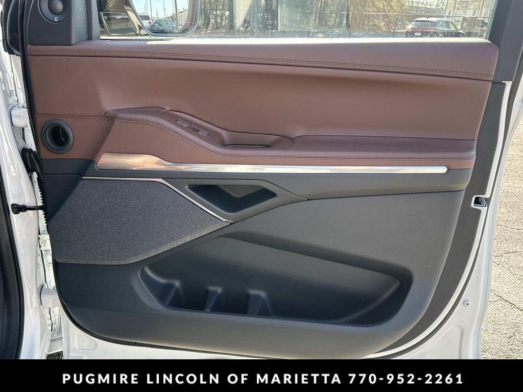 new 2026 Lincoln Navigator car, priced at $108,700