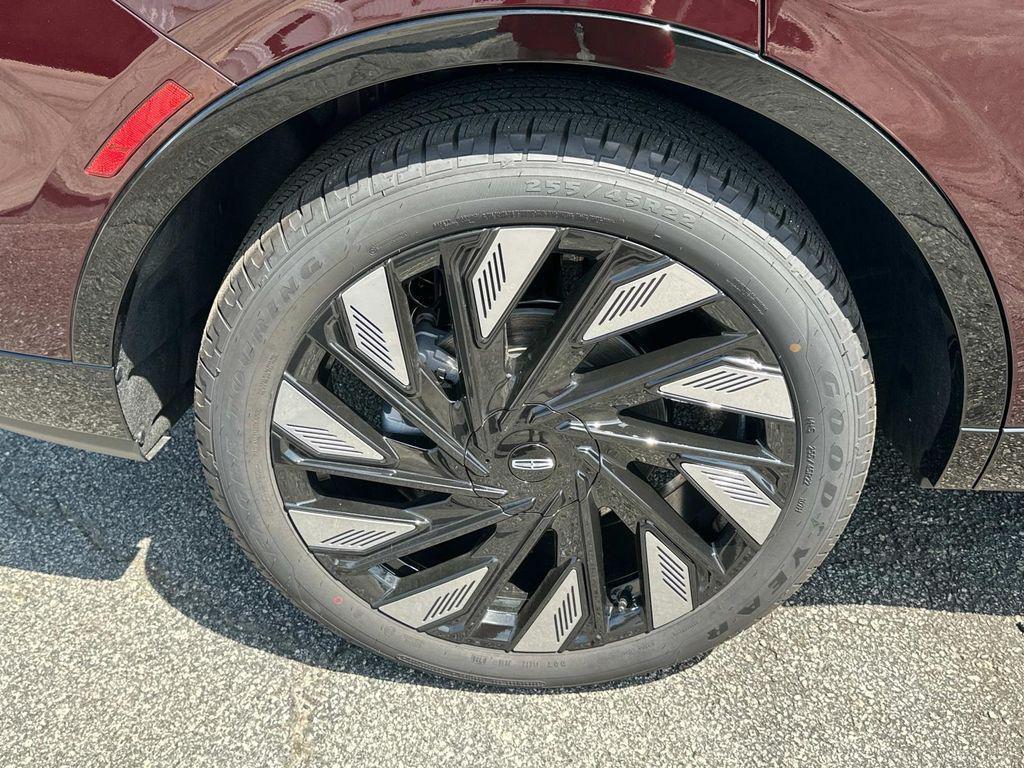 new 2025 Lincoln Nautilus car, priced at $69,139