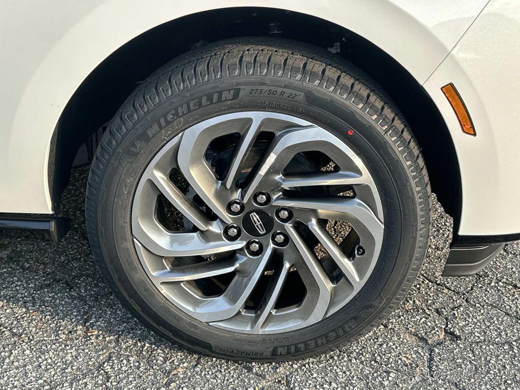 new 2026 Lincoln Navigator car, priced at $104,726