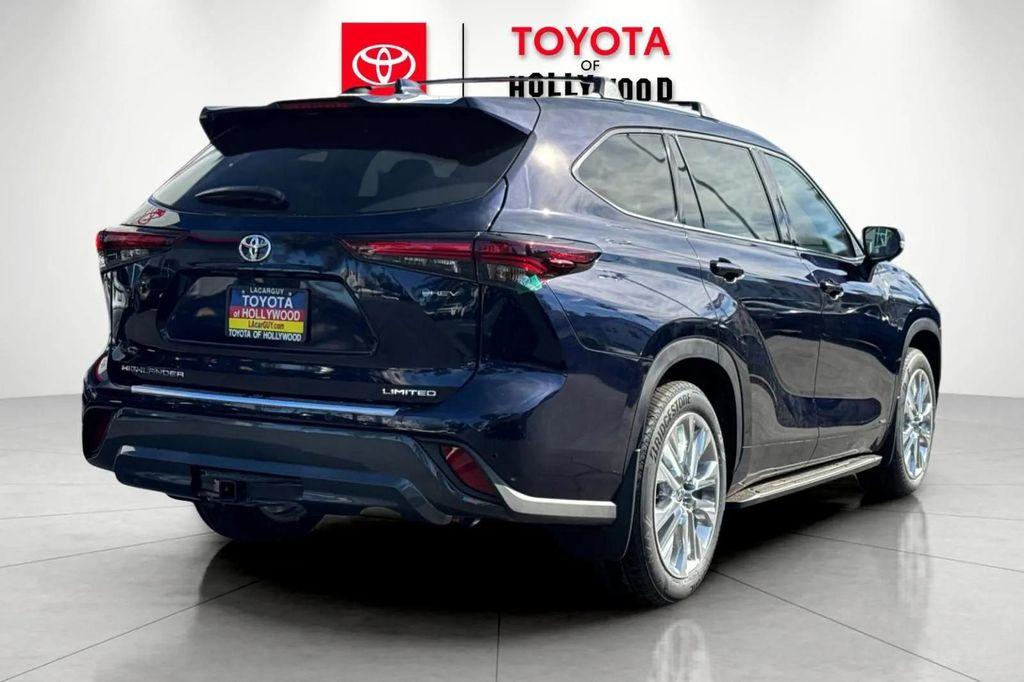 new 2026 Toyota Highlander Hybrid car, priced at $56,351
