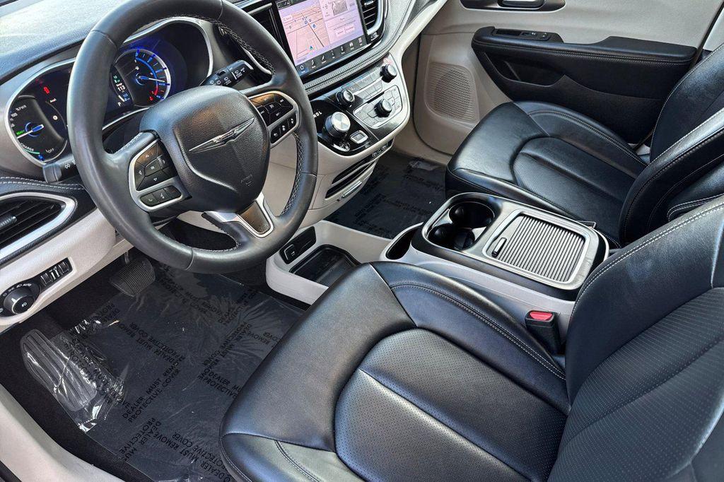 used 2024 Chrysler Pacifica Hybrid car, priced at $24,339