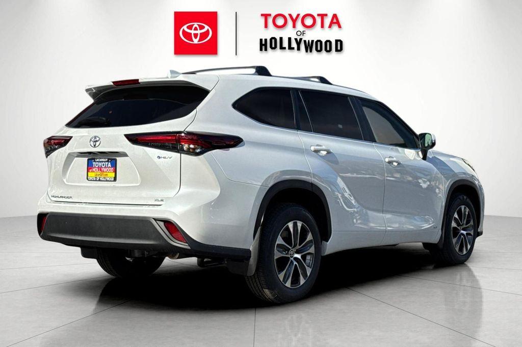 new 2026 Toyota Highlander Hybrid car, priced at $50,948