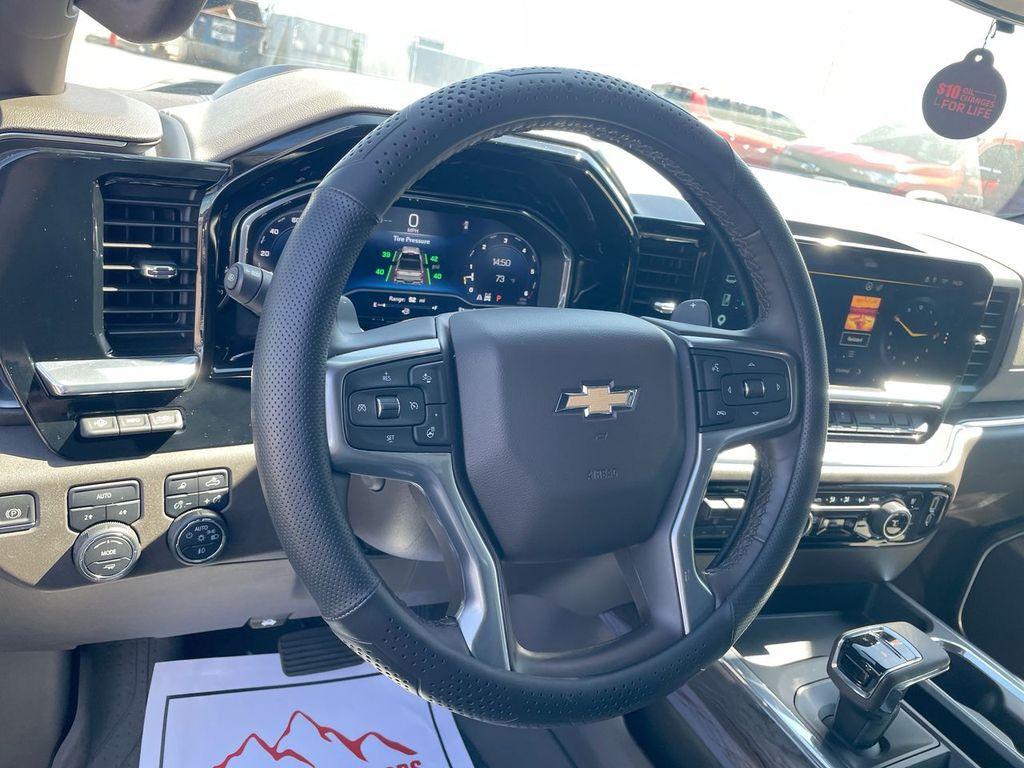 used 2024 Chevrolet Silverado 1500 car, priced at $43,995
