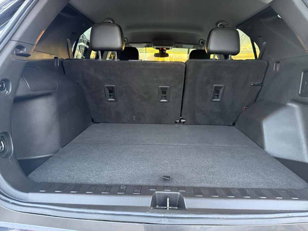 used 2022 Chevrolet Equinox car, priced at $22,100