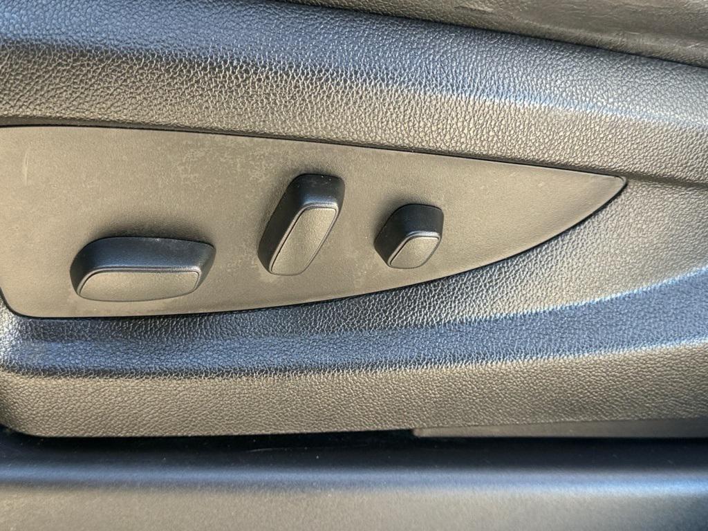 used 2015 Chevrolet Silverado 1500 car, priced at $16,499