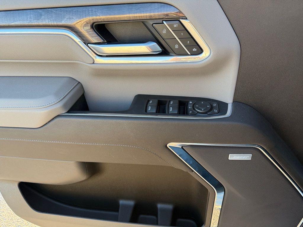 used 2024 Chevrolet Silverado 2500 car, priced at $66,377