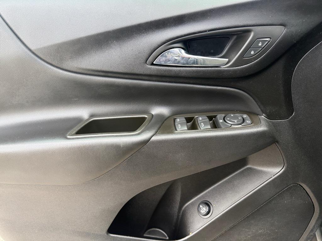 used 2023 Chevrolet Equinox car, priced at $18,815