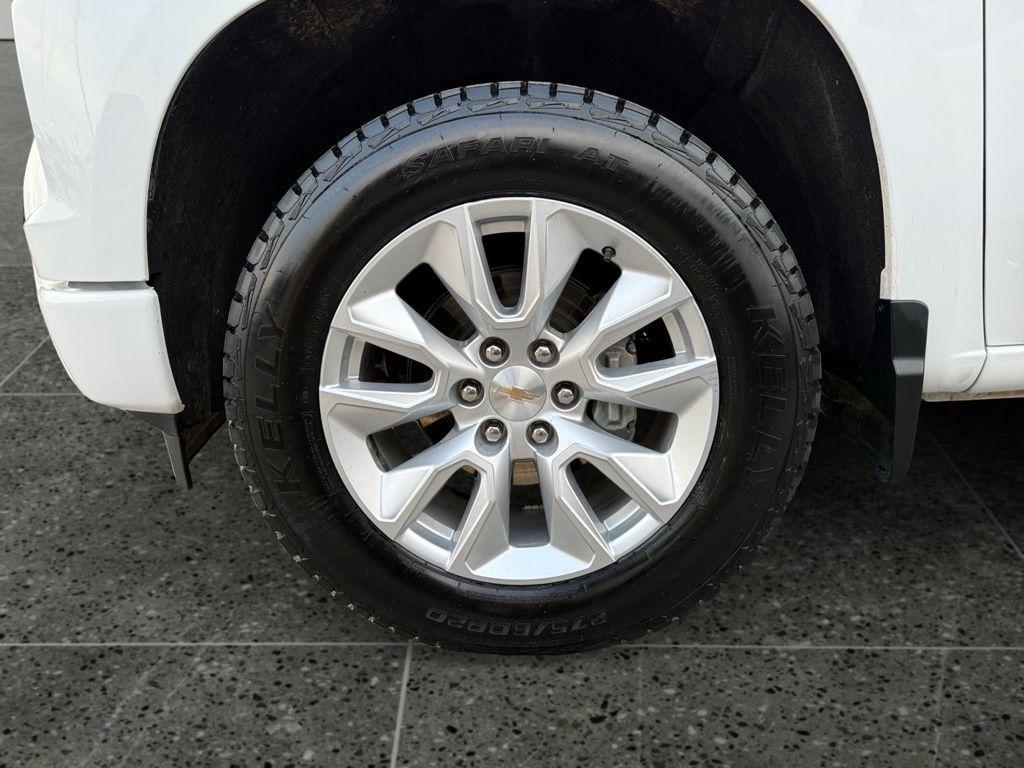 used 2024 Chevrolet Silverado 1500 car, priced at $32,625