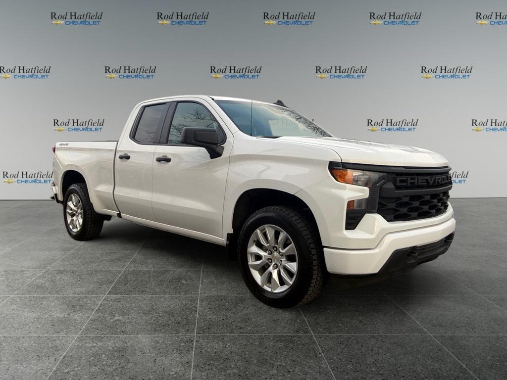 used 2024 Chevrolet Silverado 1500 car, priced at $32,163