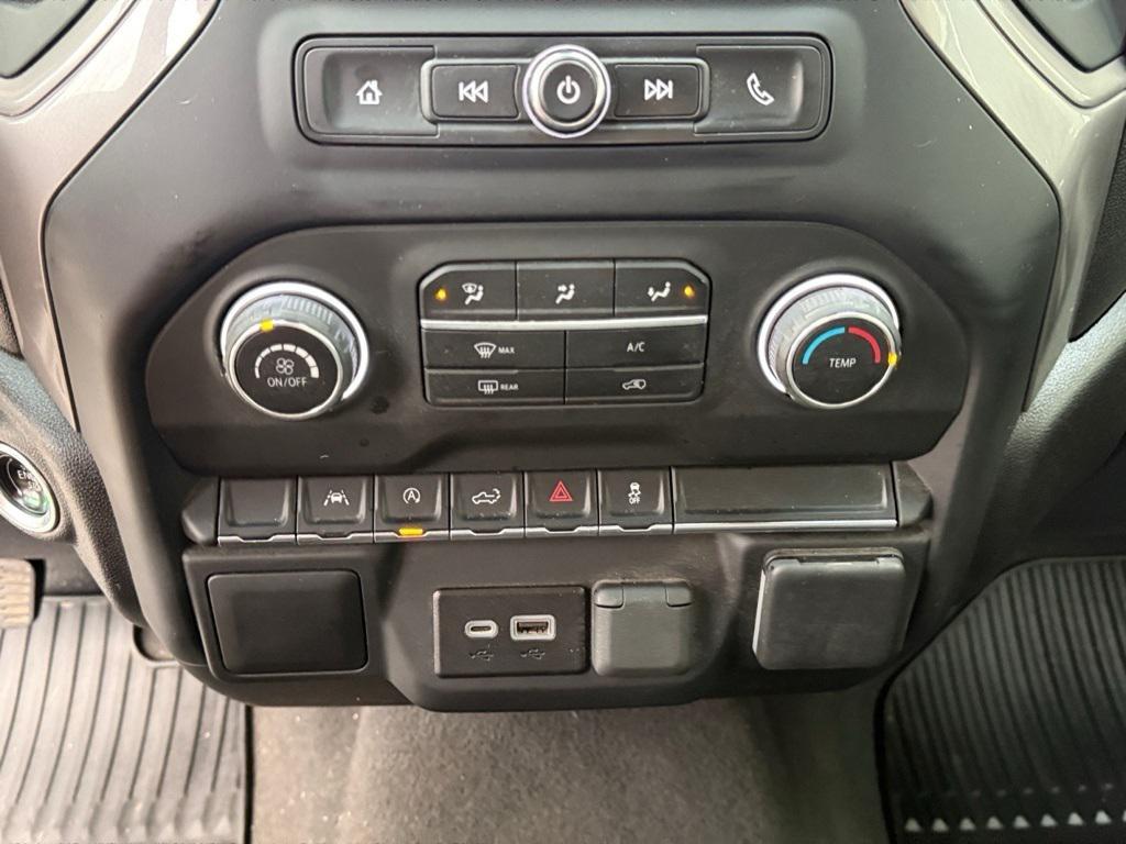 used 2024 Chevrolet Silverado 1500 car, priced at $32,163