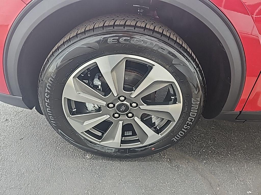 used 2025 Ford Escape car, priced at $29,998