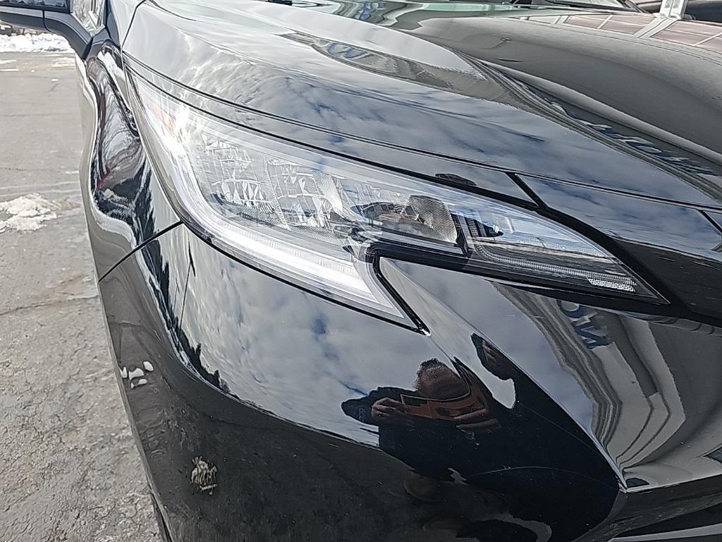 used 2025 Toyota Sienna car, priced at $48,998