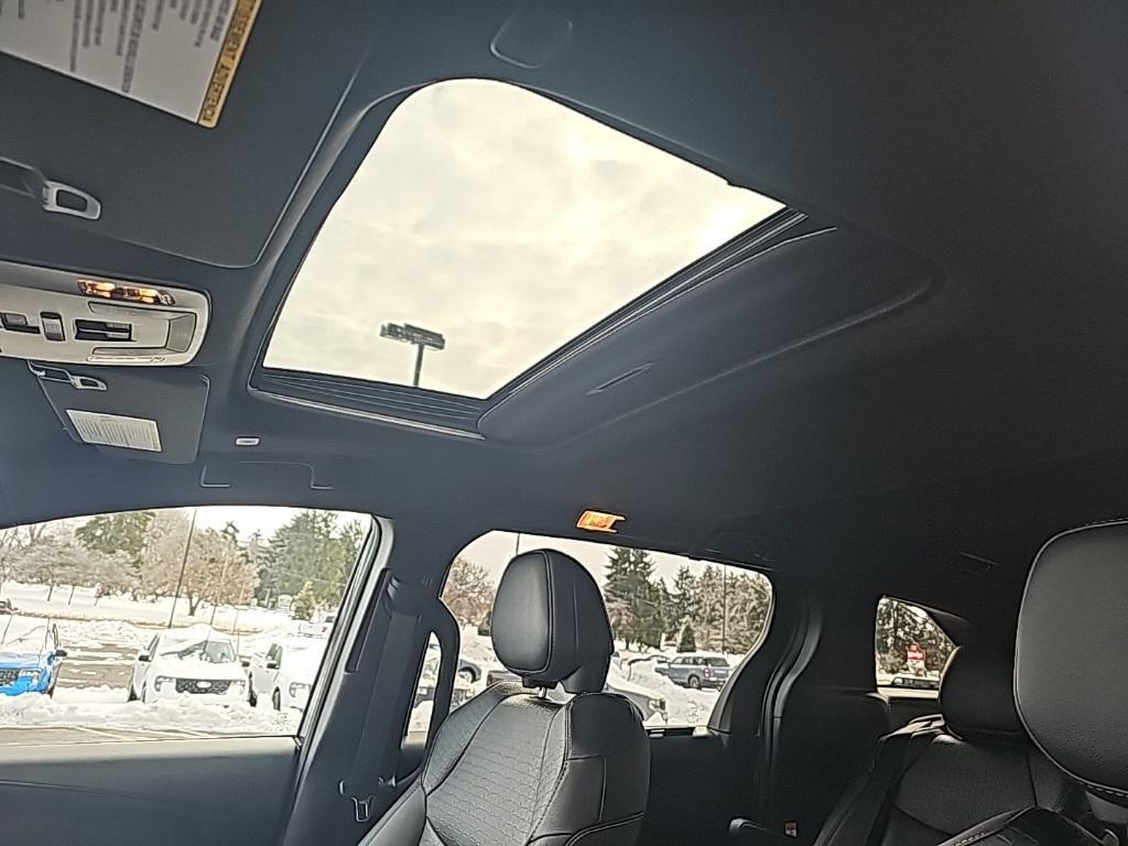 used 2025 Toyota Sienna car, priced at $48,998