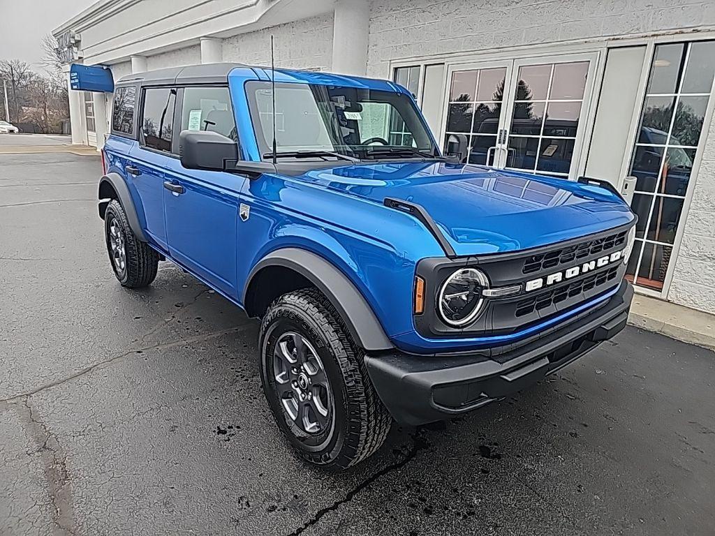 new 2025 Ford Bronco car, priced at $43,412
