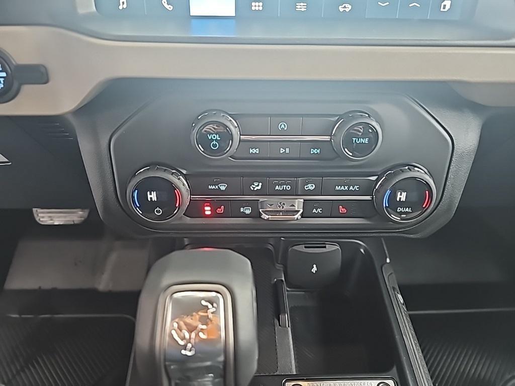 new 2025 Ford Bronco car, priced at $43,412