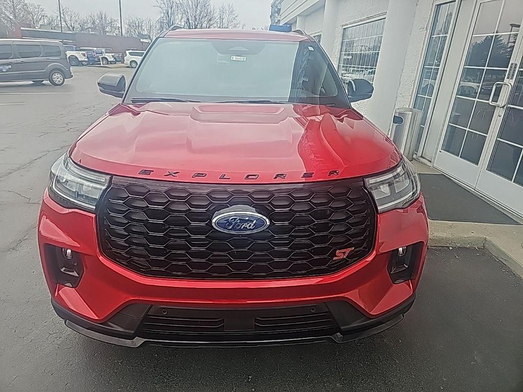 used 2025 Ford Explorer car, priced at $44,998
