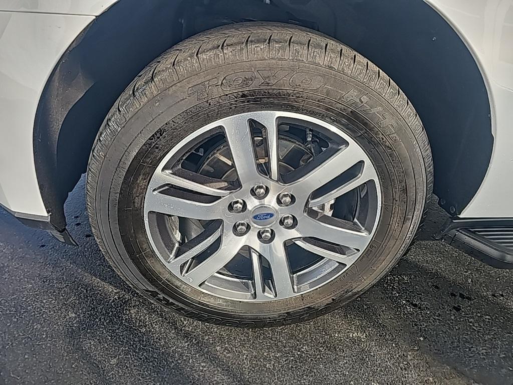 used 2024 Ford Expedition car, priced at $38,988