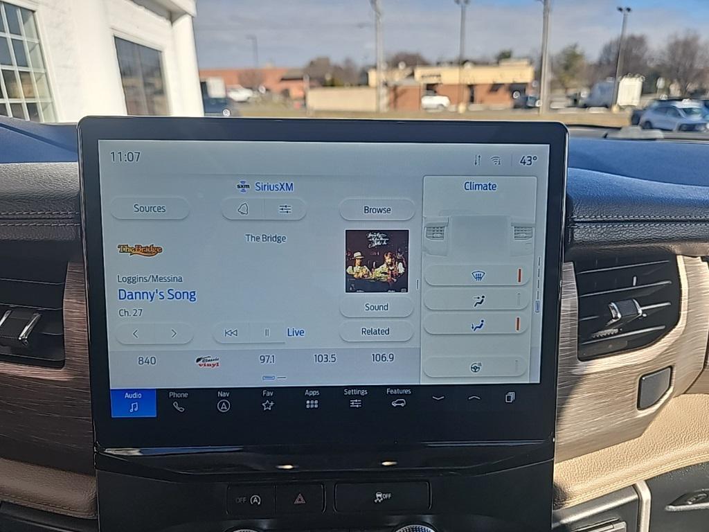 used 2024 Ford Expedition car, priced at $38,988