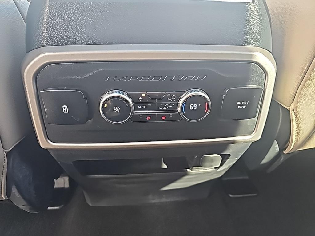 used 2024 Ford Expedition car, priced at $38,988