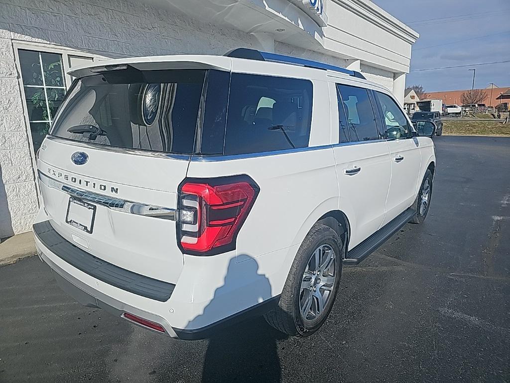 used 2024 Ford Expedition car, priced at $38,988
