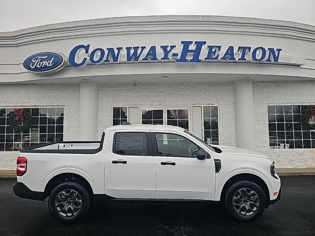 new 2025 Ford Maverick car, priced at $32,550