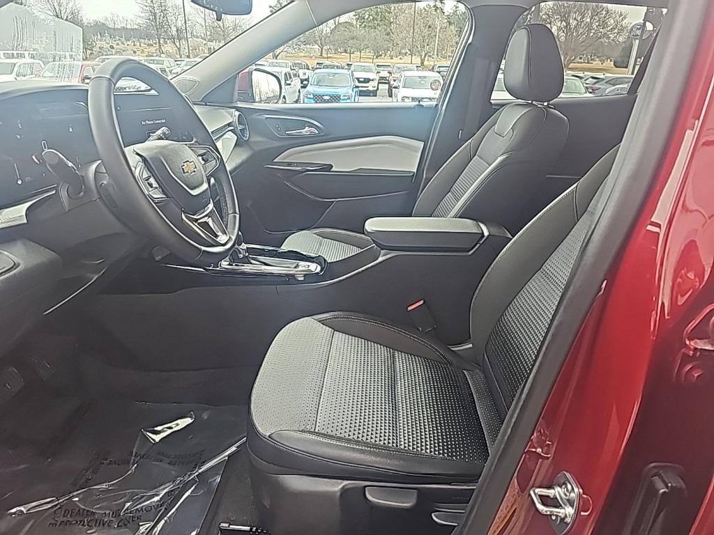 used 2025 Chevrolet Trax car, priced at $22,949