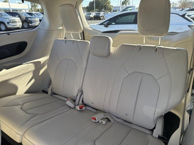 used 2021 Chrysler Pacifica car, priced at $15,674