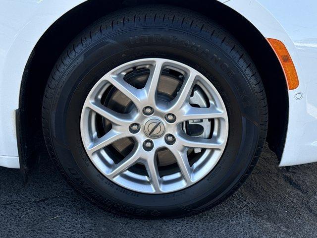 used 2021 Chrysler Pacifica car, priced at $15,674