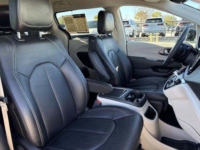 used 2024 Chrysler Pacifica car, priced at $32,022