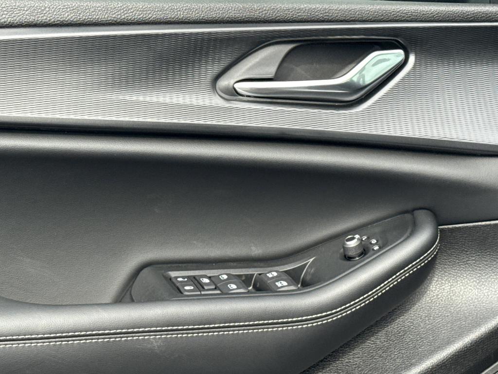 new 2025 Jeep Grand Cherokee L car, priced at $42,125