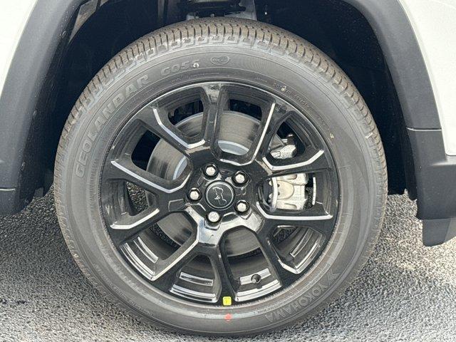 new 2026 Jeep Compass car, priced at $32,985