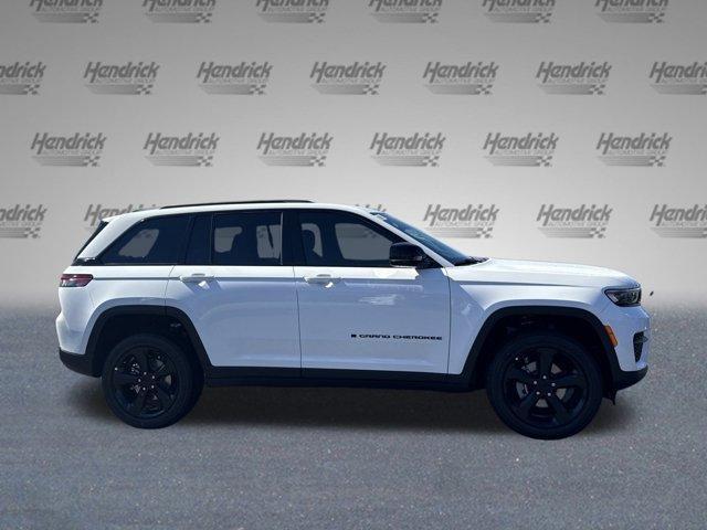 new 2025 Jeep Grand Cherokee car, priced at $45,780