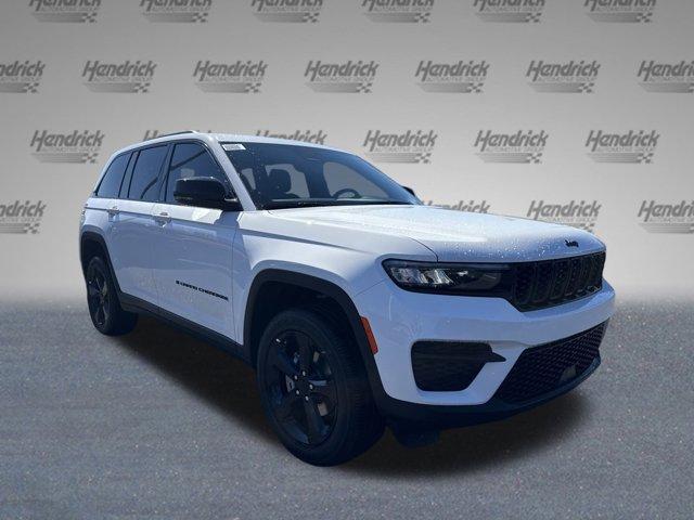 new 2025 Jeep Grand Cherokee car, priced at $45,780