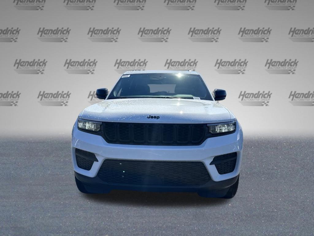 new 2025 Jeep Grand Cherokee car, priced at $45,780