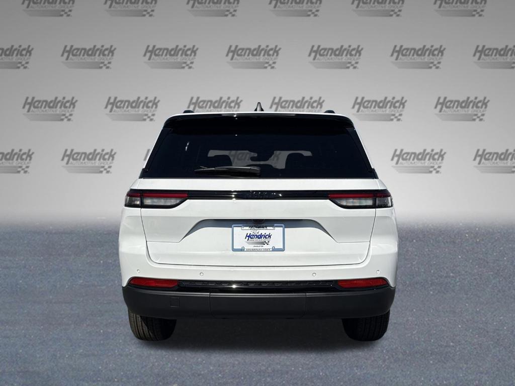 new 2025 Jeep Grand Cherokee car, priced at $44,135