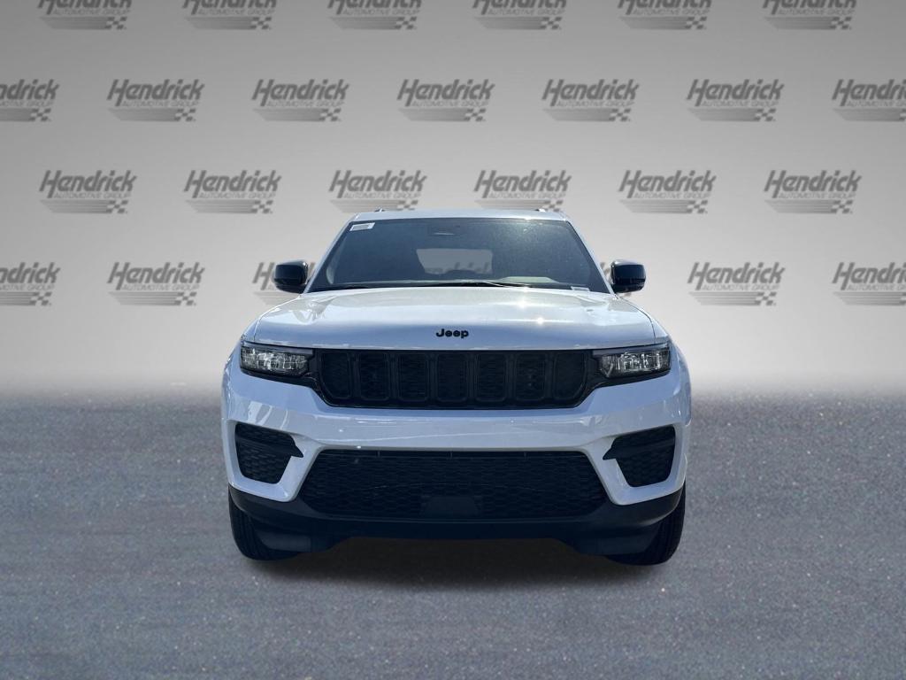new 2025 Jeep Grand Cherokee car, priced at $44,135