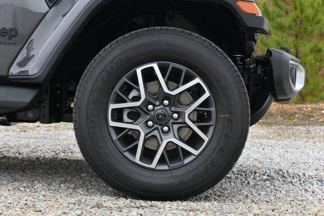 new 2026 Jeep Wrangler car, priced at $61,135