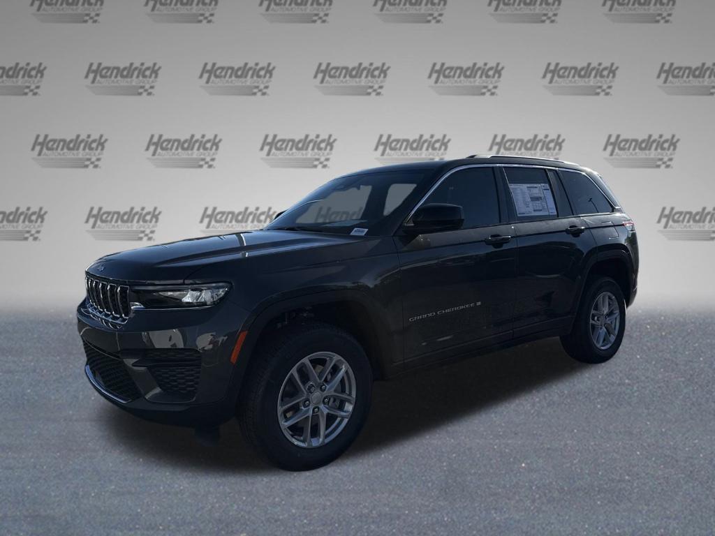 new 2025 Jeep Grand Cherokee car, priced at $40,375