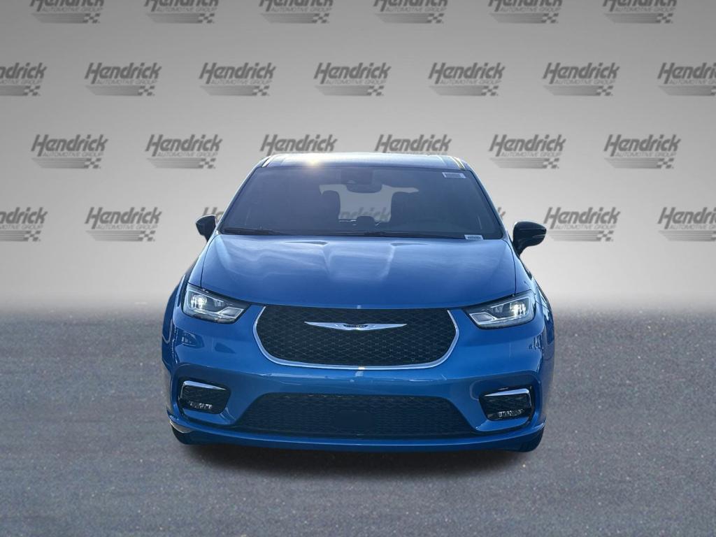 new 2026 Chrysler Pacifica car, priced at $46,135