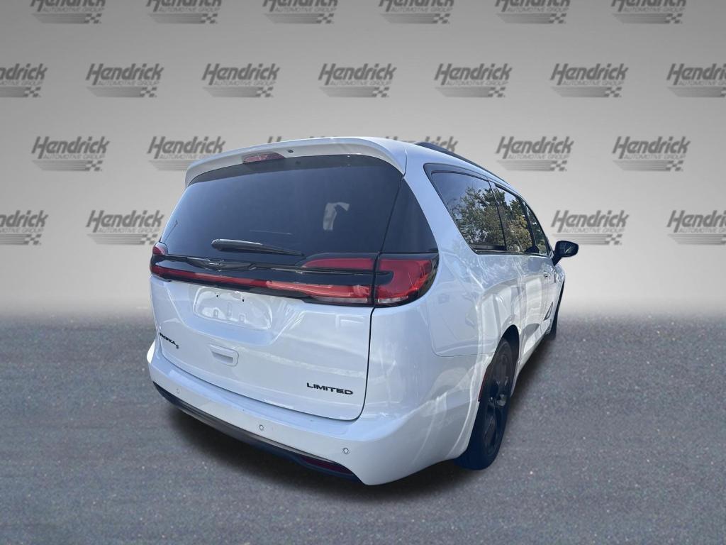 used 2025 Chrysler Pacifica car, priced at $32,868