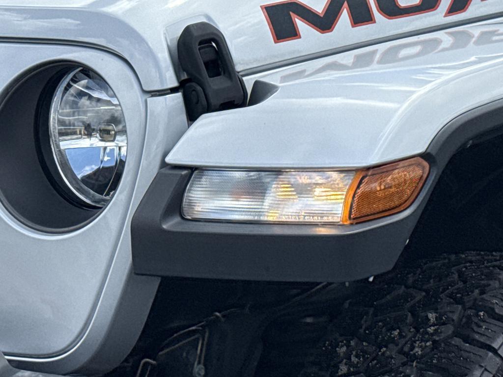 used 2022 Jeep Gladiator car, priced at $40,974