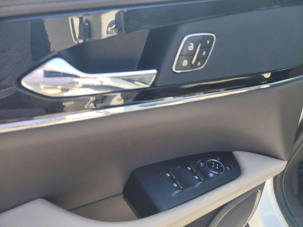 used 2022 Lincoln Nautilus car, priced at $28,409
