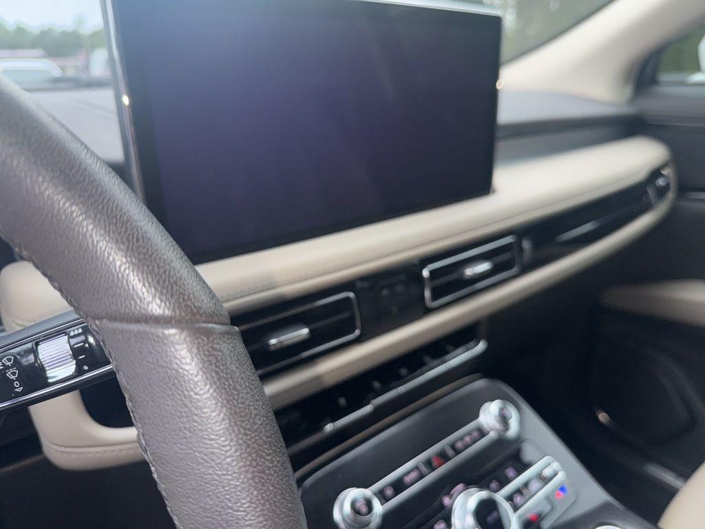 used 2022 Lincoln Nautilus car, priced at $29,899