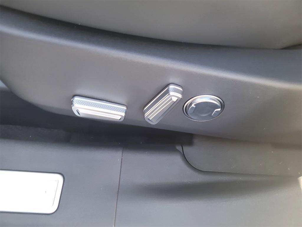 new 2026 Lincoln Nautilus car, priced at $59,782