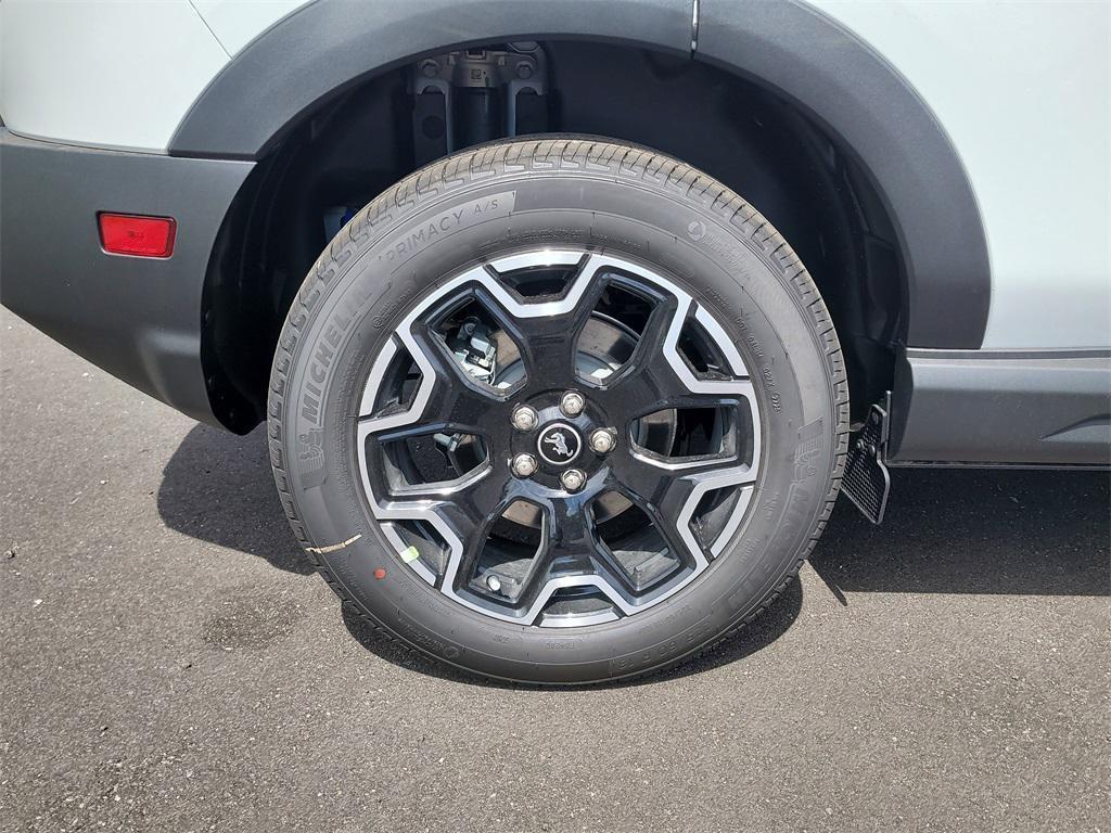 new 2025 Ford Bronco Sport car, priced at $31,317