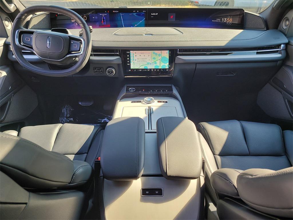 new 2025 Lincoln Navigator car, priced at $102,995