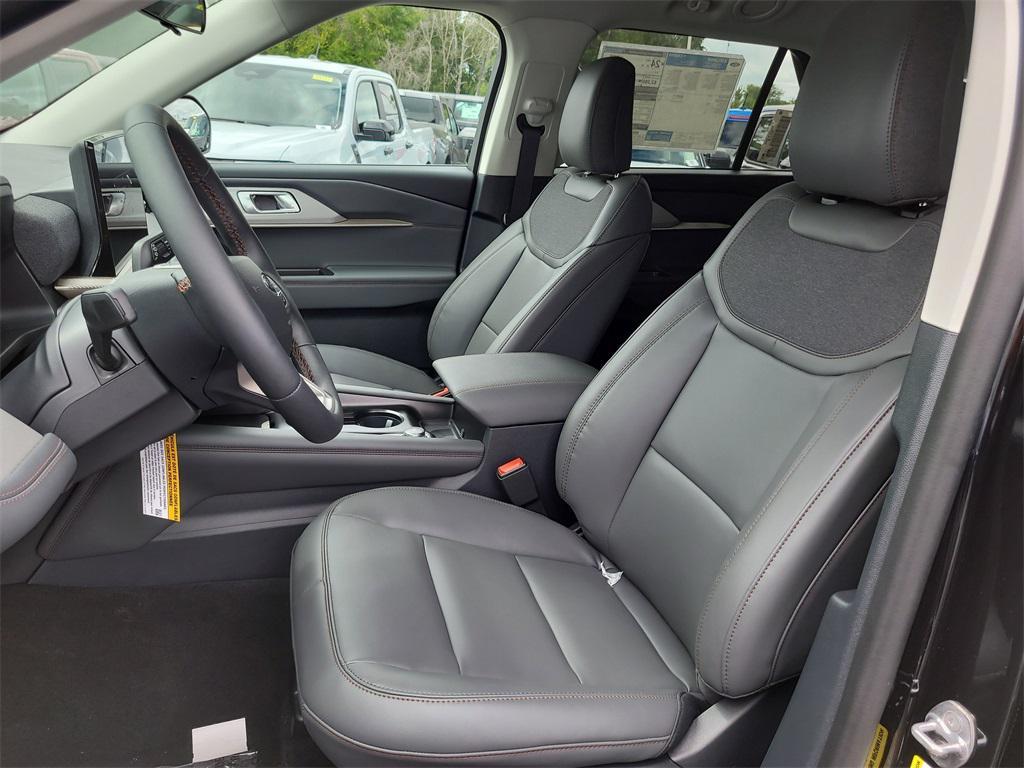 new 2025 Ford Explorer car, priced at $37,685